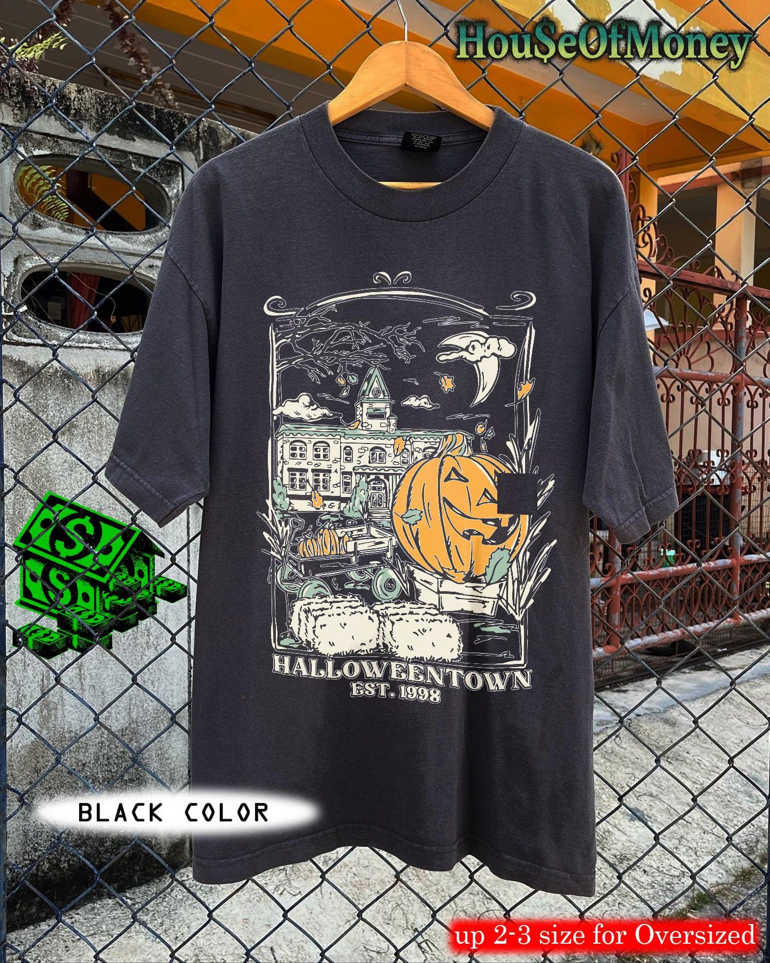 Halloweentown University T-Shirt: Retro Halloween Crewneck 3XL