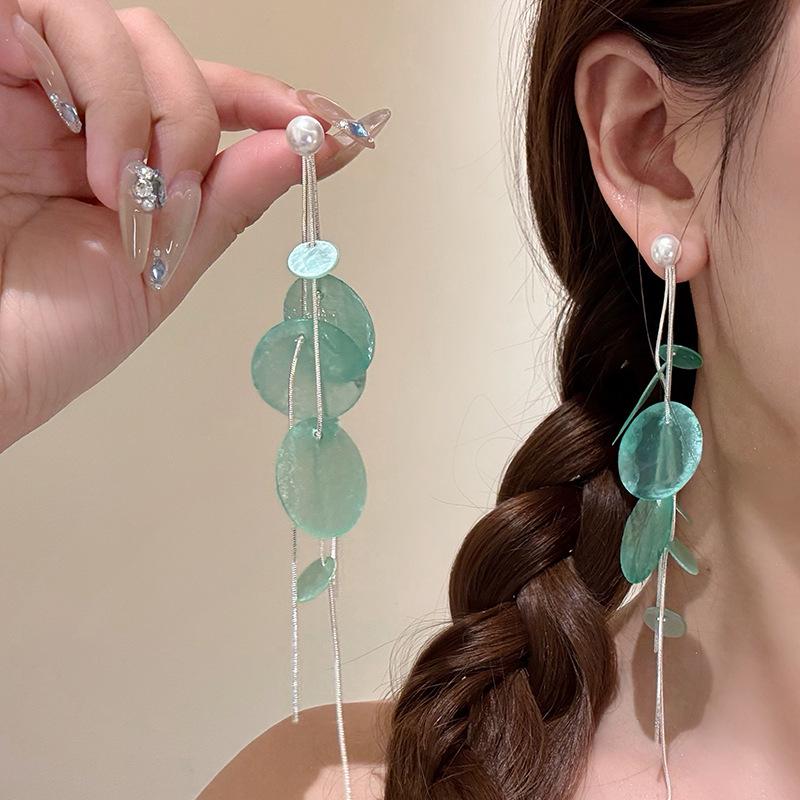 Silver Needle Cat's Eye Stone Shell Stud Earrings: Summer Seaside Style Fashionable High-End Women's Jewelry.