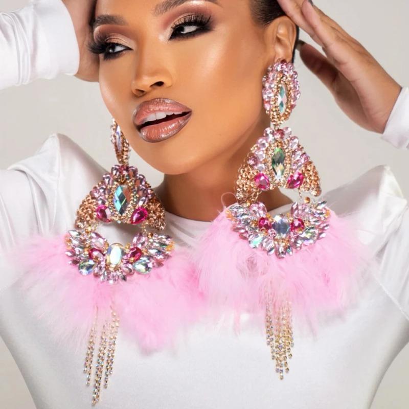 Exaggerated Feather Earrings, High-end Fringed Earrings, Stage Accessories, Women's Earrings.
