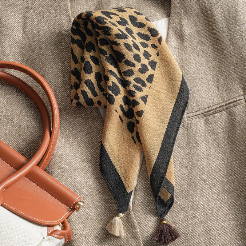 Handmade high-end retro French gemstone silk scarf women's spring and autumn thin cotton and linen small square scarf scarf double-sided scarf