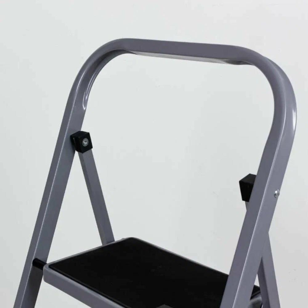 Folding metal ladder for home use, 4 steps, platform, gray, 150 kg