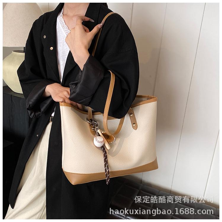 Premium Commuter Large-capacity Bag 2025 New Women's Bag Fashionable Versatile Shoulder Bag Autumn and Winter Popular Tote Bag