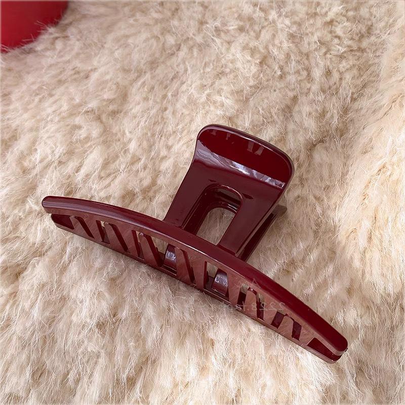 High-end temperament autumn and winter grab clip women's new simple and versatile back head hair shark clip hair clip headwear