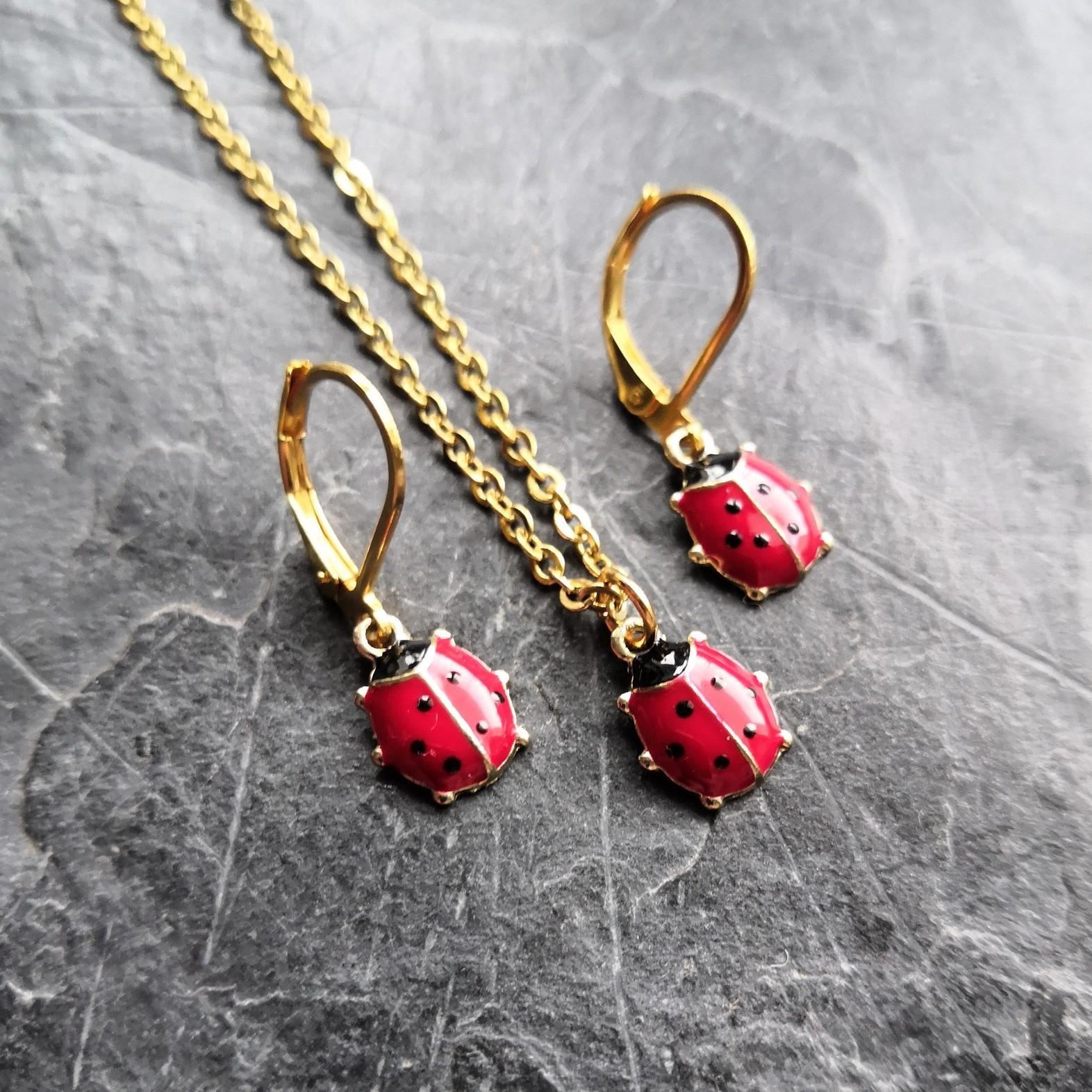Милые божьи коровки Креативные Модные Серьги и Ожерелья для Девочек Женские Милые Серьги-Кулоны с Насекомыми Животными Аксессуары для Вечеринки