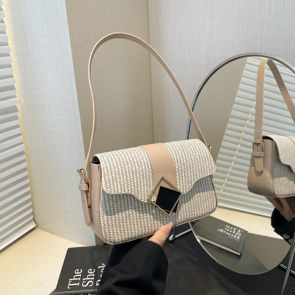 Beautiful casual messenger bag women's 2025 new trend foreign style shoulder armpit bag simple and fashionable commuter small square bag