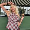 Red and white checkered slanted shoulder short retro spicy girl style one line off shoulder slim fit T-shirt
