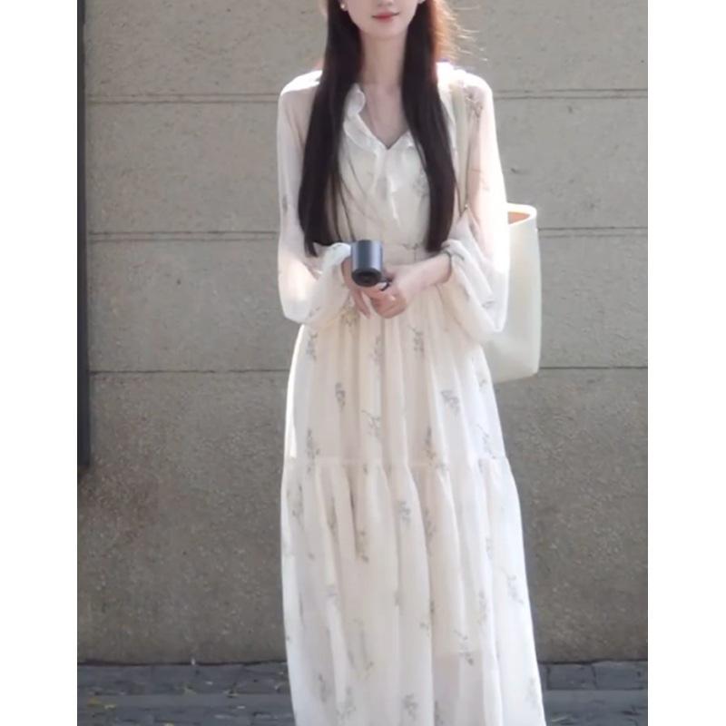 French Platycodon V-neck floral dress women's spring large size fat mm vacation style temperament fairy waist long dress new