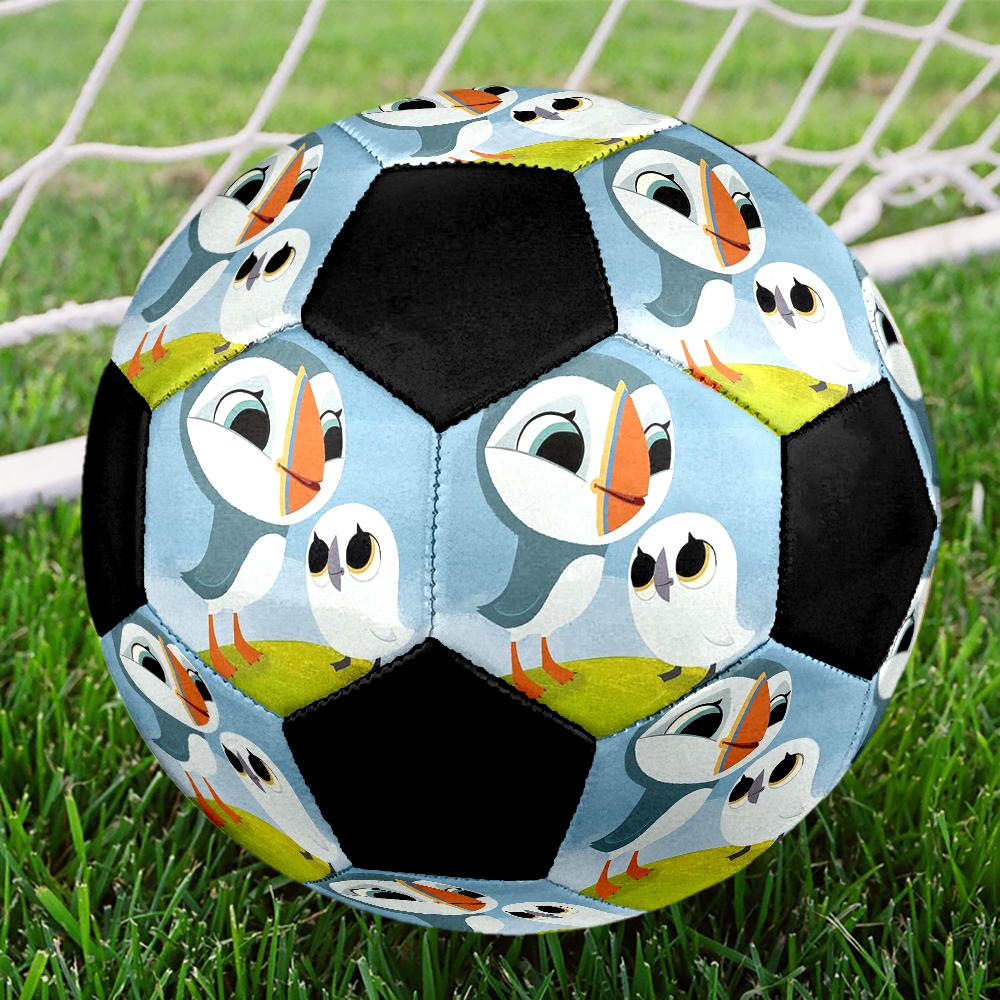 Puffin Rock Theme Size 5 Soccer Ball, Suitable for Both Indoor and Outdoor Matches, a Gift Suitable for Everyone.