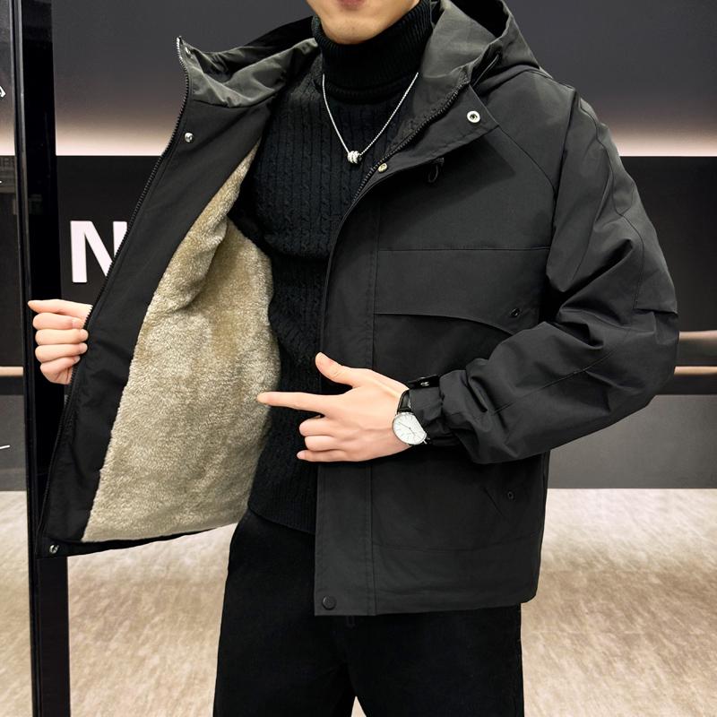 Men s 2025 Winter Hooded Windproof Mountaineering Jacket with Plus Velvet Thickening 4XL
