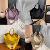 Canvas Tote Bag For Women With Large Capacity And Urban Minimalist Style