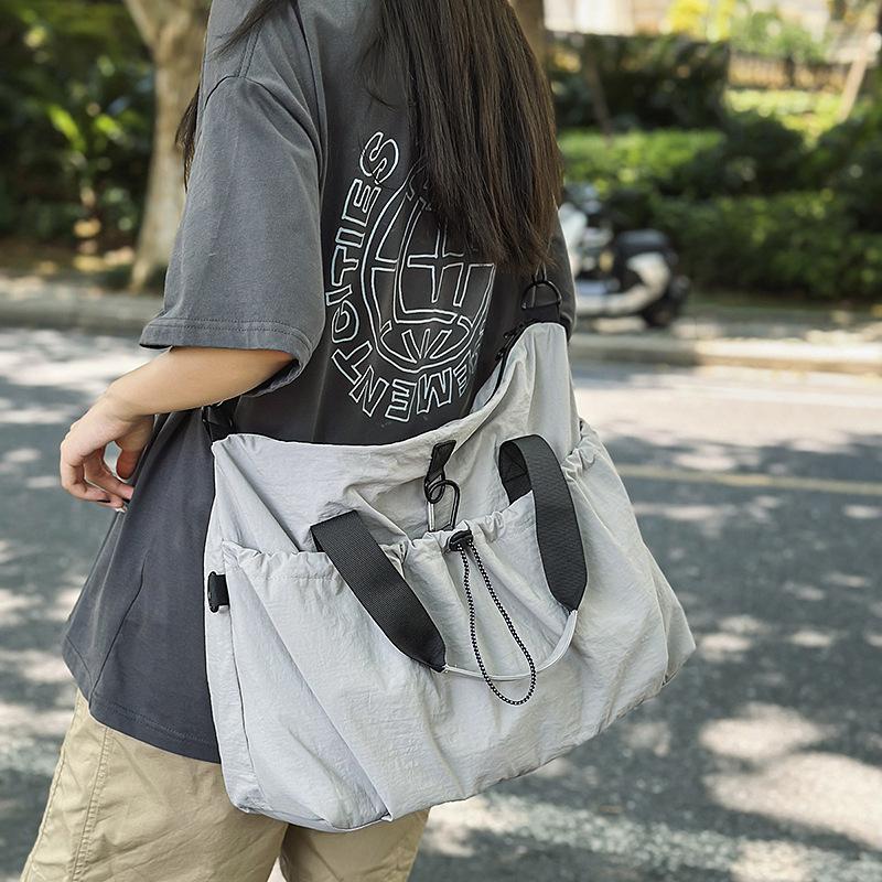 Canvas-Tasche Damen große Kapazität Frühling und Sommer vielseitig Umhängetasche Kurztrip Schulter Pendler Tragetasche