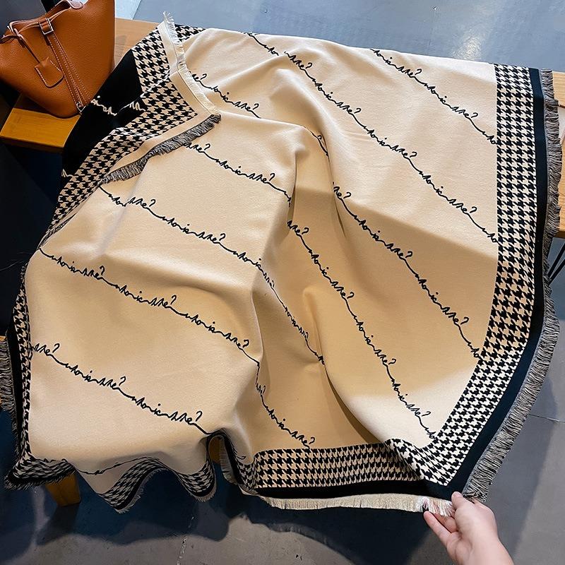 Novo cachecol quadrado feminino para outono e inverno, cachecol grosso e grande, luxuoso, macio, imitação de caxemira, para áreas externas