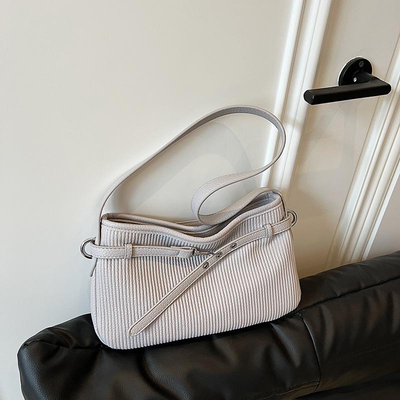 Korean Version Niche Design Simple Casual Shoulder Bag Women's 2025 Summer New High-end Textured Messenger Bucket Bag