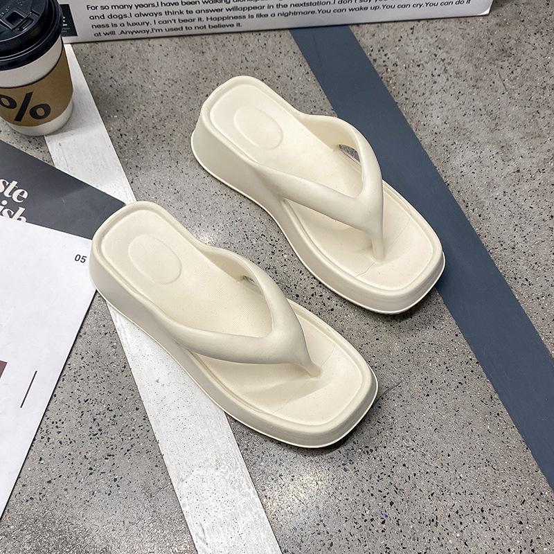 Flip-flops pinch feet casual slippers women's versatile outer wear new women's sandals bathroom