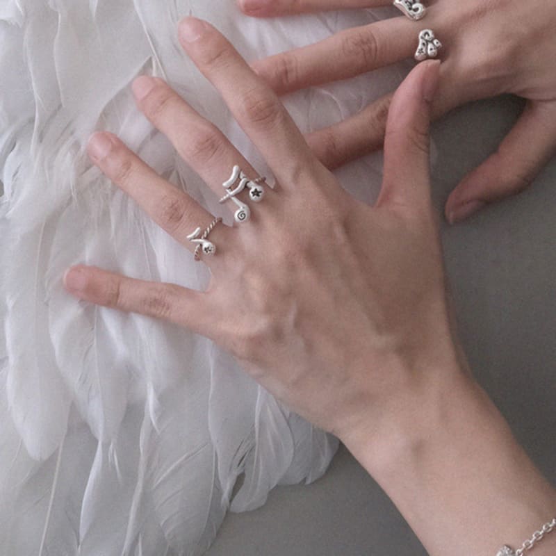 Reinheart Stellar Wing Armband [Links]