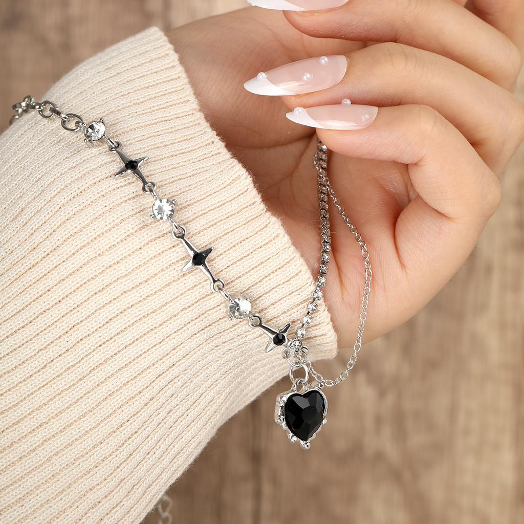 Y2K Fashion Peach Heart Water Drop Pendant Necklace Women Black Crystal Egirl Sweet Cool Punk Clavicle Chain Aesthetic Zircon
