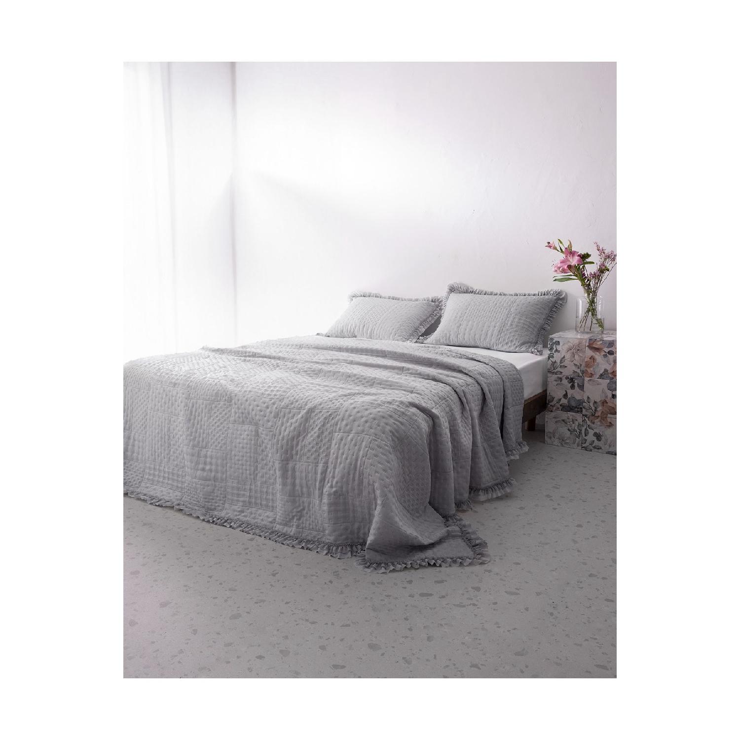 

Maryon Double Bed Cover - Gray сірий колір