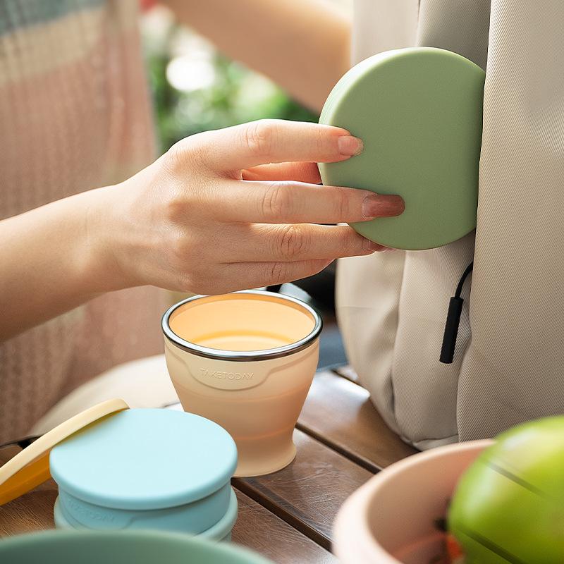Exclusive Era Portable Silicone Folding Travel Cup