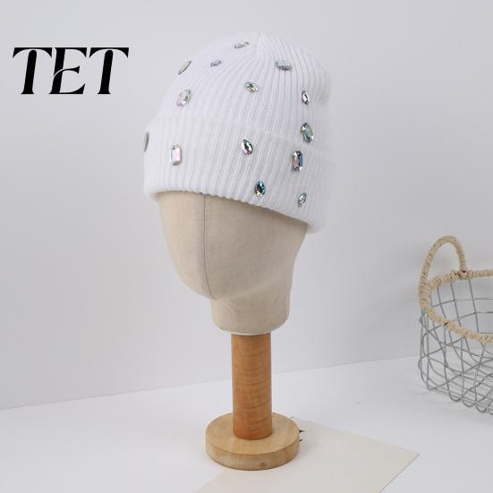Punk Style Hat with Rhinestones Bling Rhinestone Knitted Hat, Street Knit Winter Fashionable Autumn Headwear Warm Skull Cap for Women Fashion