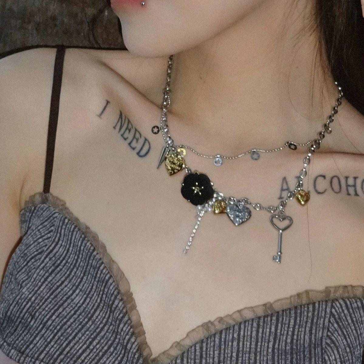 

FUXIN Punk Titanium Steel Tassel Necklace: Retro Velvet Flower Clavicle Chain