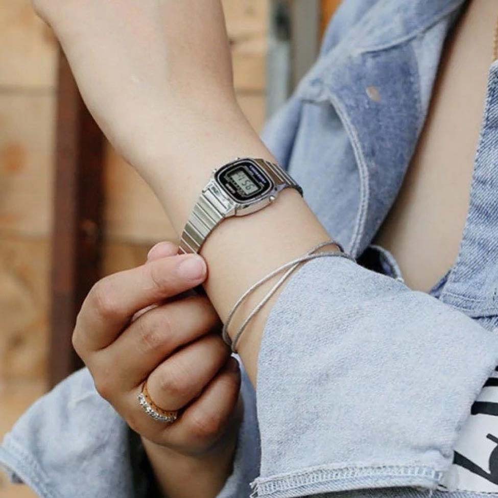 CASIO G Shock LA 670WA 1 LA670WA-1