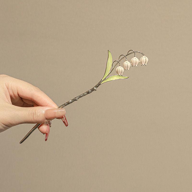 Luminous Tassel Lantern Hairpin: Retro Fairy Court Headwear