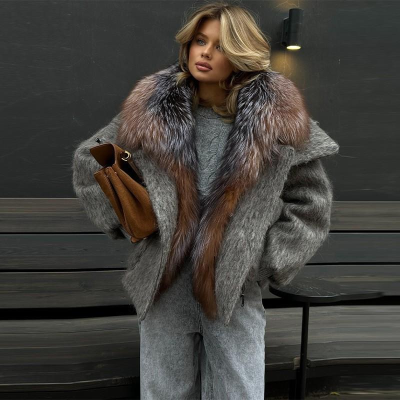 Womens Street Style Puffer Coat With Oversized Fur Collar Pockets Loose Fit Winter Jacket