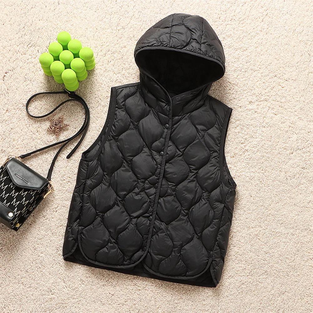 

Women Fashion Ultralight Thin Hooded Down Jackets Spring Winter Female Slim Fit Sleeveless Puffer Coat M чорний