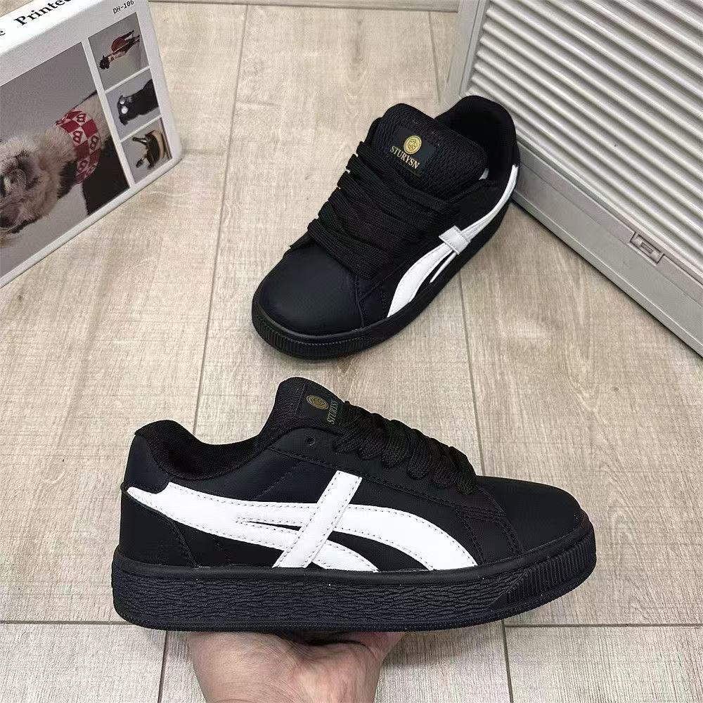 Hong Kong Style Niche White Gray Bread Shoes Women's Ins Tide 2025 Spring and Autumn New Versatile Sports and Leisure Moral Training Board Shoes