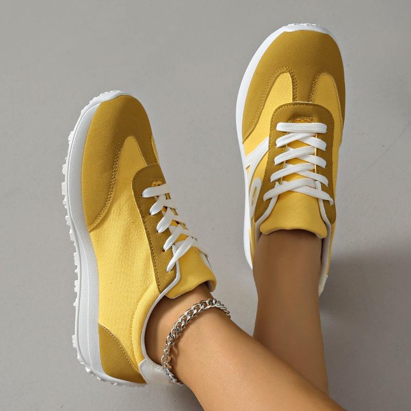 Women's Spring-Autumn Thick-Soled Leather Lace-Up Gump-Style Training Casual Sports Shoes, Available In Large Sizes.