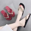 Bequeme und modische Allround-Strandschuhe Rutschfeste weiche Sohle Lässige Flip-Flops Strasskettchen Flache Hausschuhe