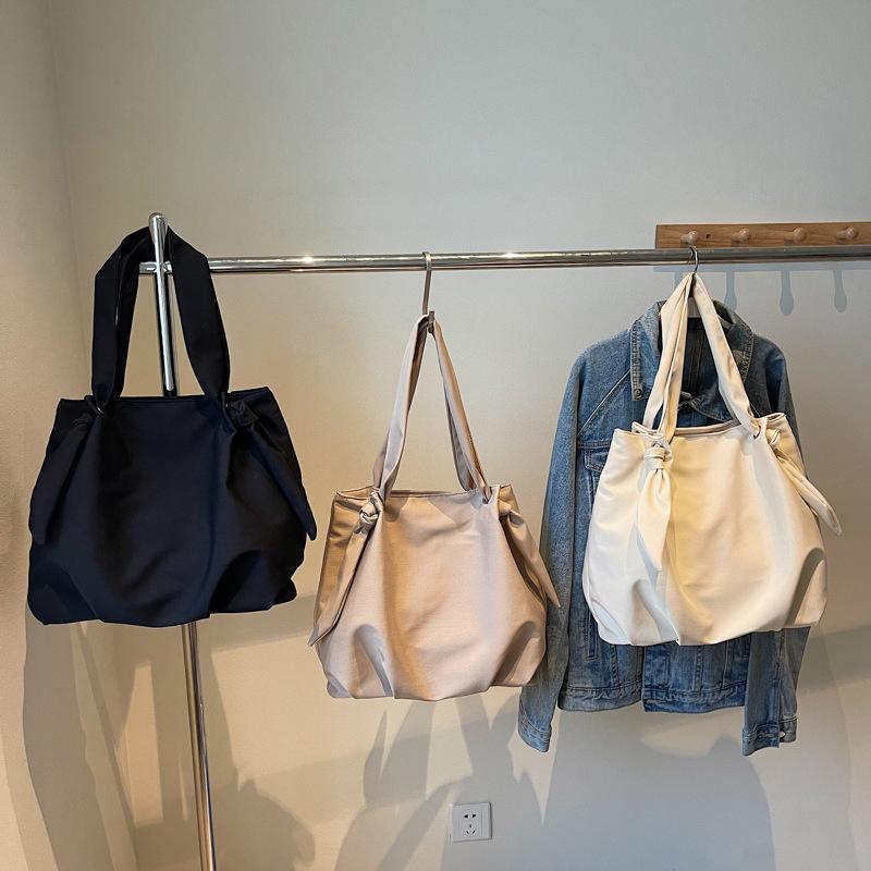 Japanese Literature and Art College Students Class Tote Bag Women's Pleated Simple and Versatile Casual Shoulder Bag Handbag