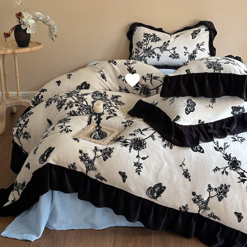 G5Z Melkfluweel & Kant Beddengoed Set: Verdikte Vierdelige Flanel & Koraalvlies, Dubbelzijdig met Dekbedovertrek.