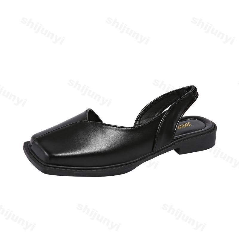 Fashion Retro Square Head Shallow Mouth Casual Sandals 2025 Summer Hollow Breathable Back Strap Comfortable Versatile Flat Single Shoes
