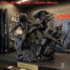 Alien-Jäger VS Alien-Monster-Ornament, Dunkler Fantasy-Stil, Sammlerfigurine, Heim-Schreibtisch-Dekoration, Kreative Skulptur