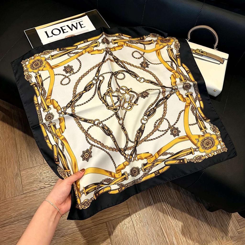 New old money wind chain neck scarf women's commuting versatile soft silk scarf neck protection shawl outer scarf