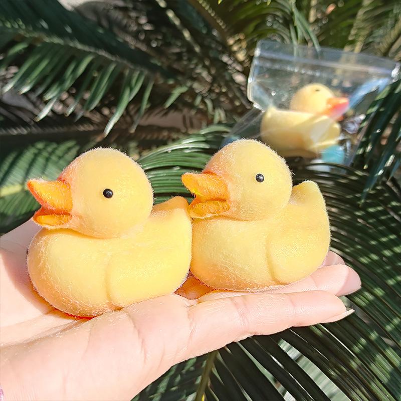 Spielzeug Squishy Kleine Gelbe Ente Knetspielzeug Weich Niedlich Antistress Tier Entlüftung für Erwachsene Dekompression Fidget Spielzeug Weihnachtsgeschenk