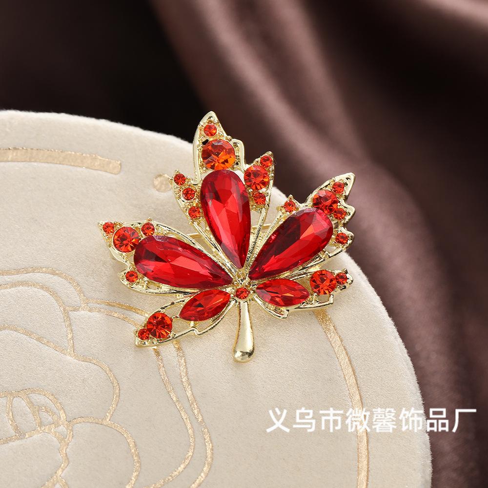 Fashion Red Maple Leaf Luxury Brooch Cheongsam Temperament Suit Coat Anti-light Brooch Pin Neckline