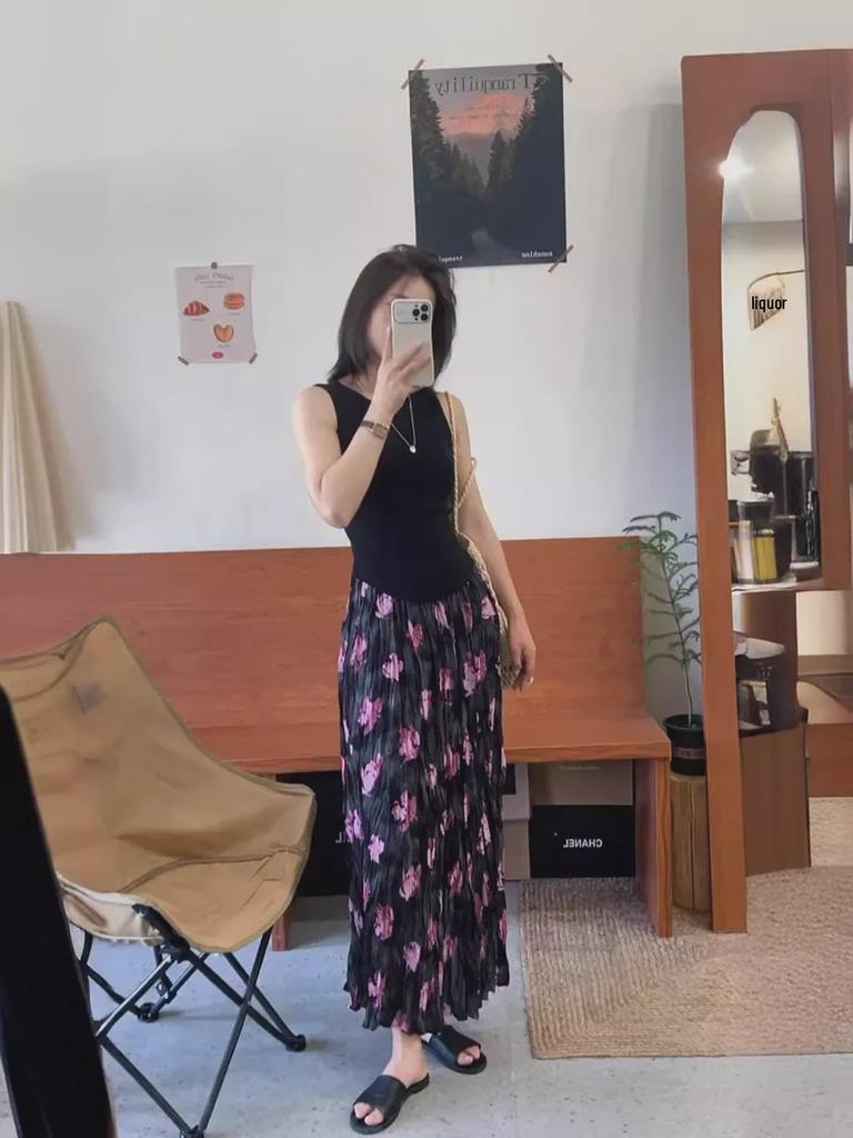 2024 French Retro Floral Pleated High-Waist Maxi Chiffon Skirt