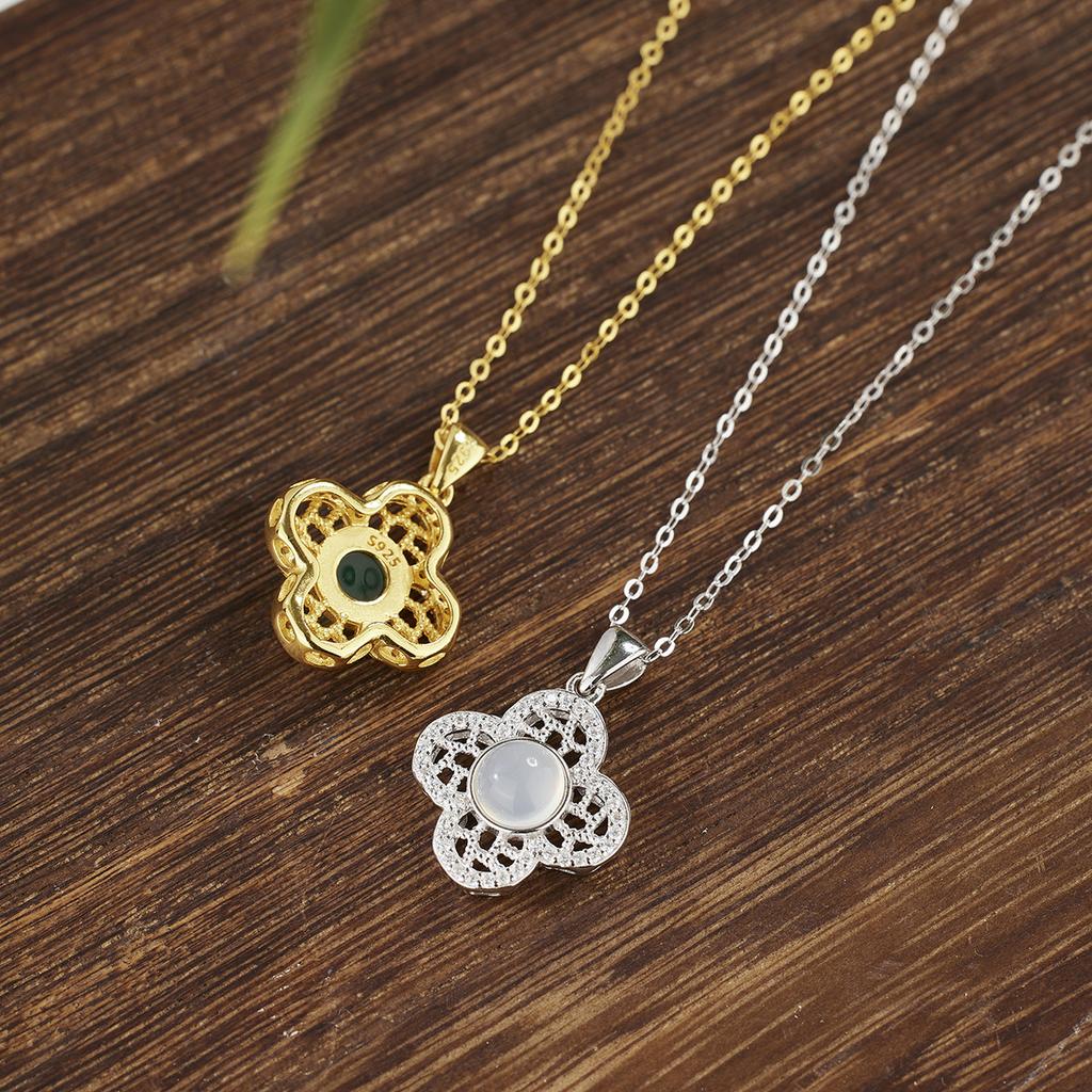 925 Sterling Silver Four Leaf Clover Natural Chalcedony Necklace Vintage Clavicle Chain Diamond Pendant High Ice Jade Jewelry