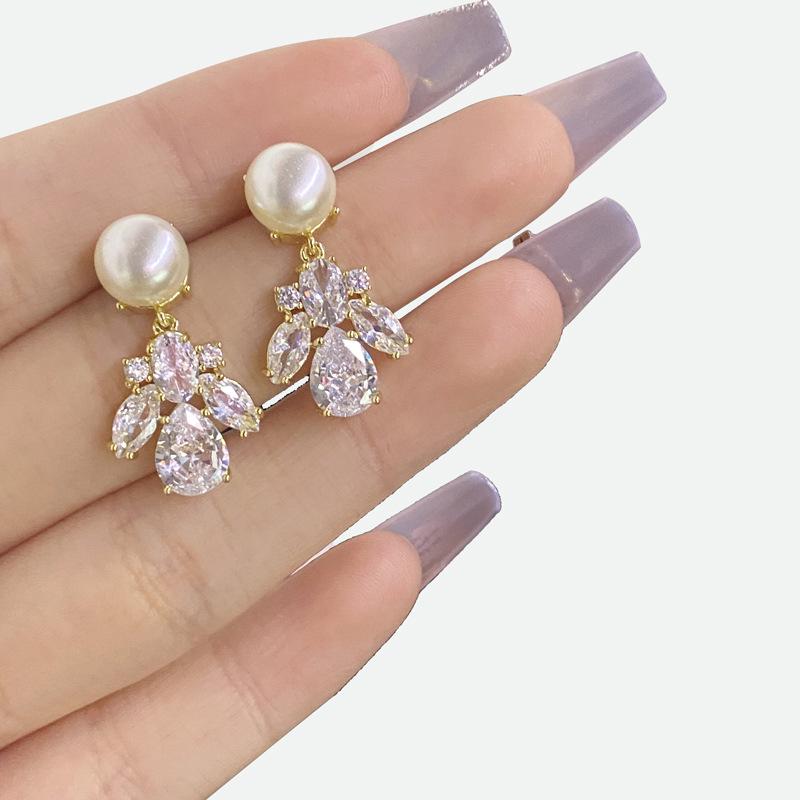 

RAKOL Elegant Korean Copper Zircon & Pearl Geometric Earrings for Women