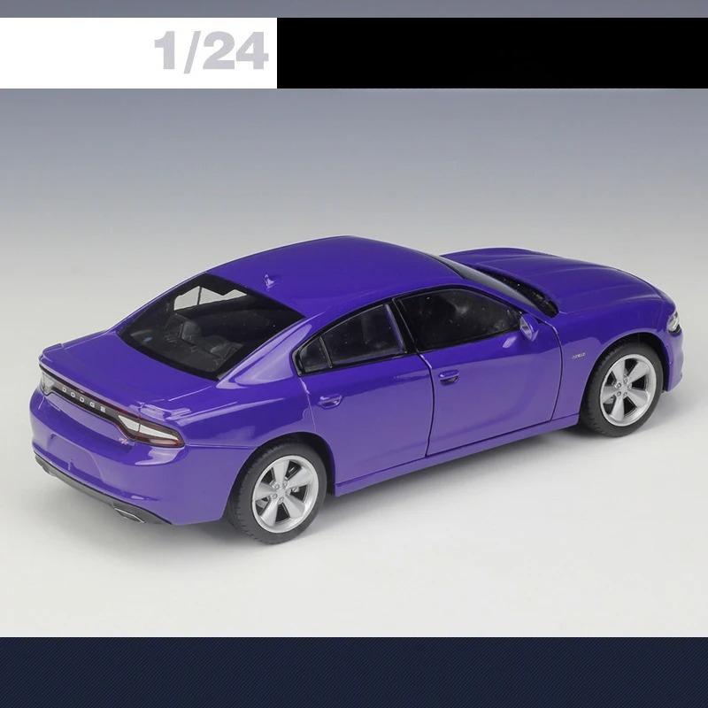 Welly 1/24 2016 Dodge Charger R/T  Alloy Car Model Diecast Toy Simulation Vehicles Metal Car Toys Collectible for Childrens Gift