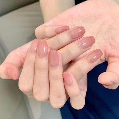 Tipsy – Tipsy i sztuczne paznokcie