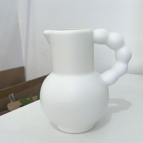 Rustikale Vase mit Henkel Retro Imitation Keramik Vase Krug Design Weiß Dekorative Kunststoffvase Hydrokultur Pflanzgefäß für Bauernhaus Mittelstück Zuhause