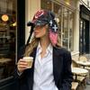Cappellino da baseball in misto cotone effetto invecchiato con pannelli estesi, dettagli in metallo e visiera rivolta in avanti per festival