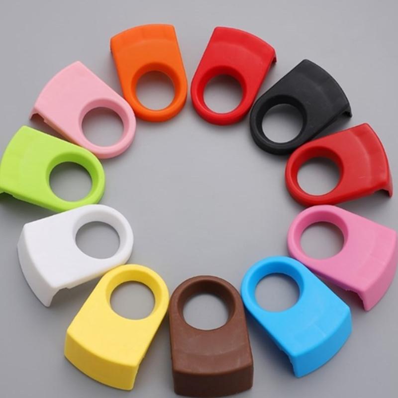 Pack of 5 Multifunctional Plastic Cocktail Clip for Goblet Glasses Practical Bottle Opener Cup Clamp For Bartenders