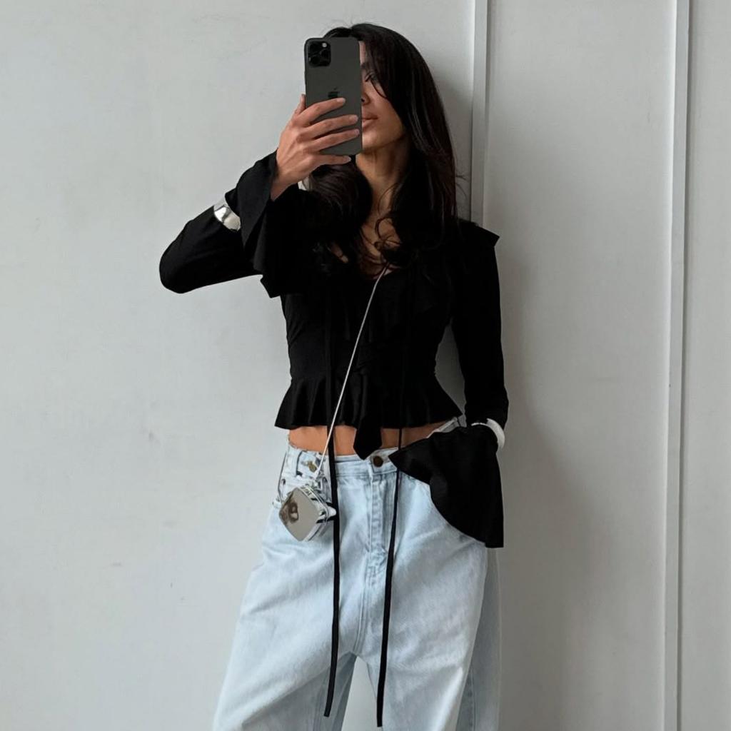 2025 Autumn New Collection, Solid Color, Ruffle Edge, Knitted Shirt, Women's Wear, Short Style, Sexy and Spicy Girl, Fashionable V-neck Top