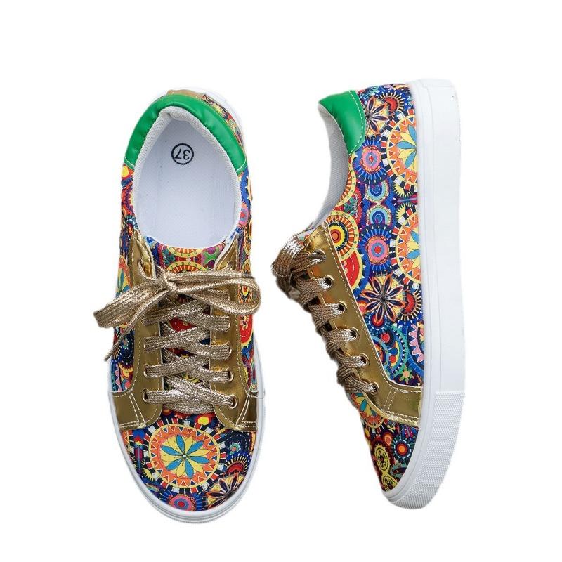 Large size single shoes women's autumn new round head board shoes printed canvas women's shoes