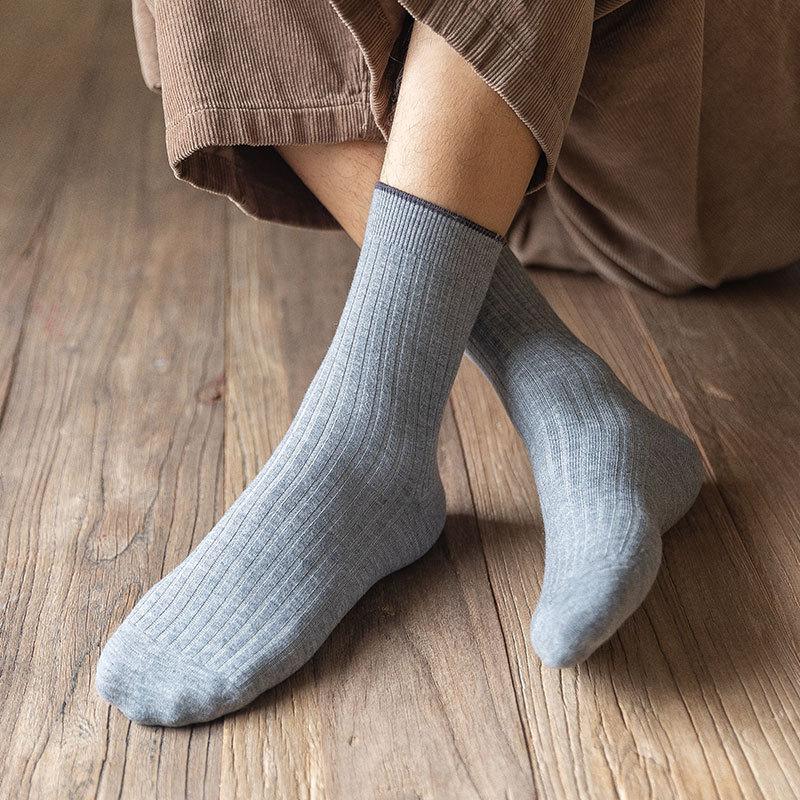 Men Spring and Autumn Pure Cotton Pure Color Sports Deodorant Sweat Absorption Socks