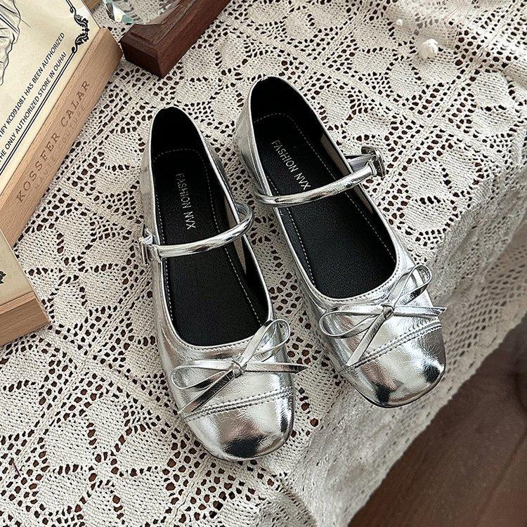 Versatile women's shoes silver light mouth ballet flat shoes 2025 new spring skirt French square head Mary Jane shoes